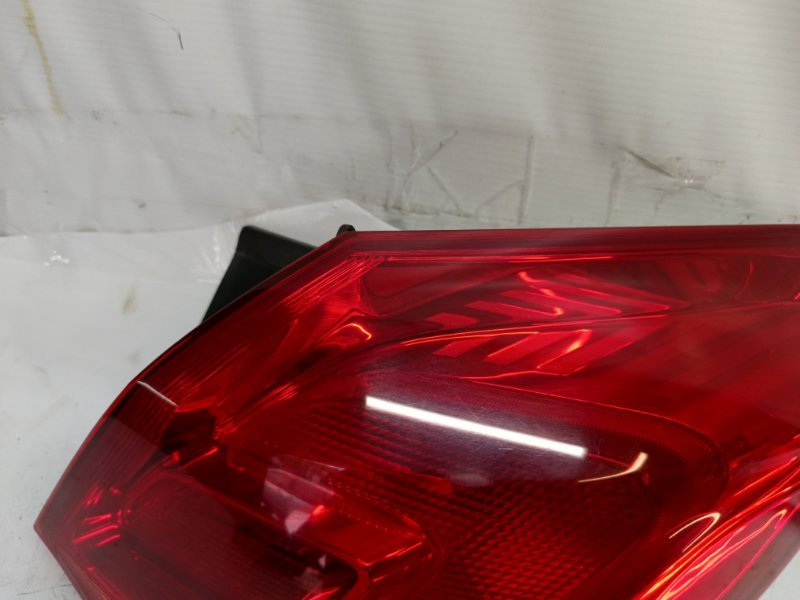 Фонарь Opel Astra 2011 J