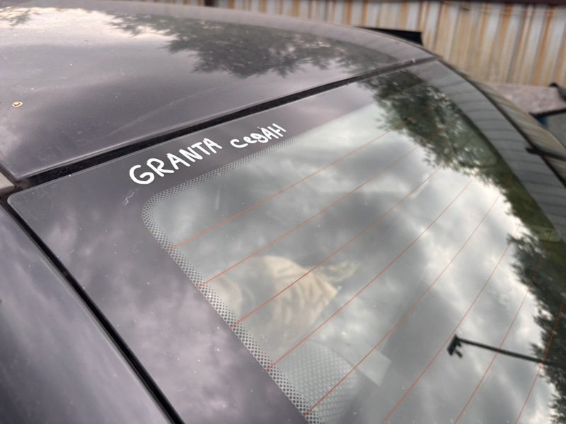 Стекло заднее lada Granta