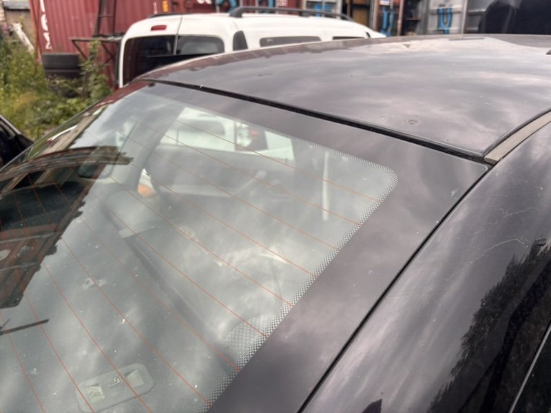 Стекло заднее lada Granta