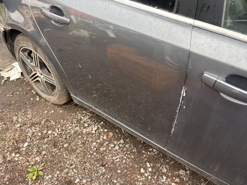 Дверь Cadillac BLS 2008