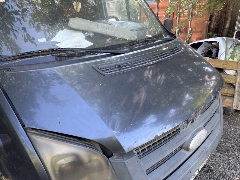 Капот Ford Transit 2010