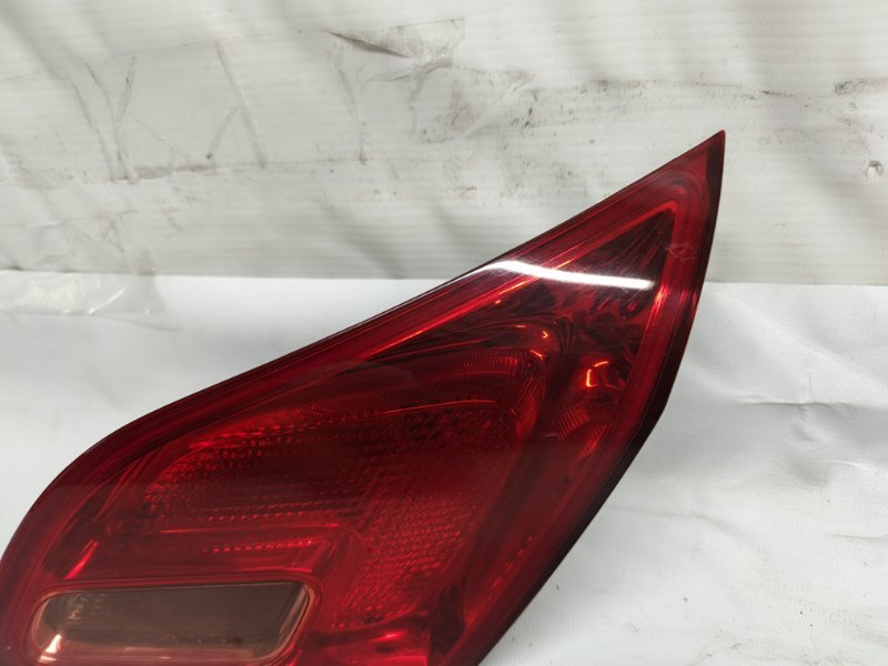 Фонарь Opel Astra 2011 J