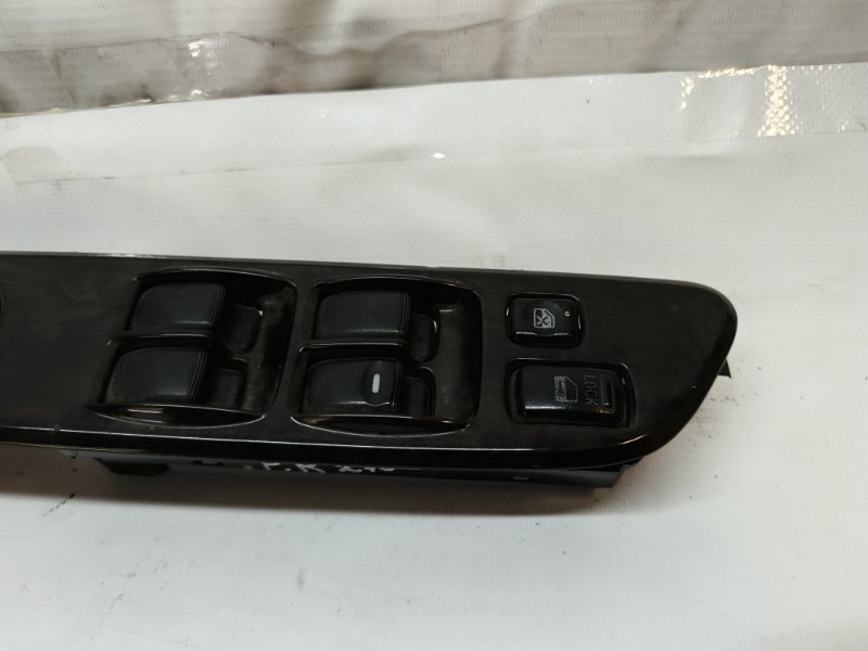 Блок управления стеклоподъемниками Mitsubishi Chariot Grandis 2001