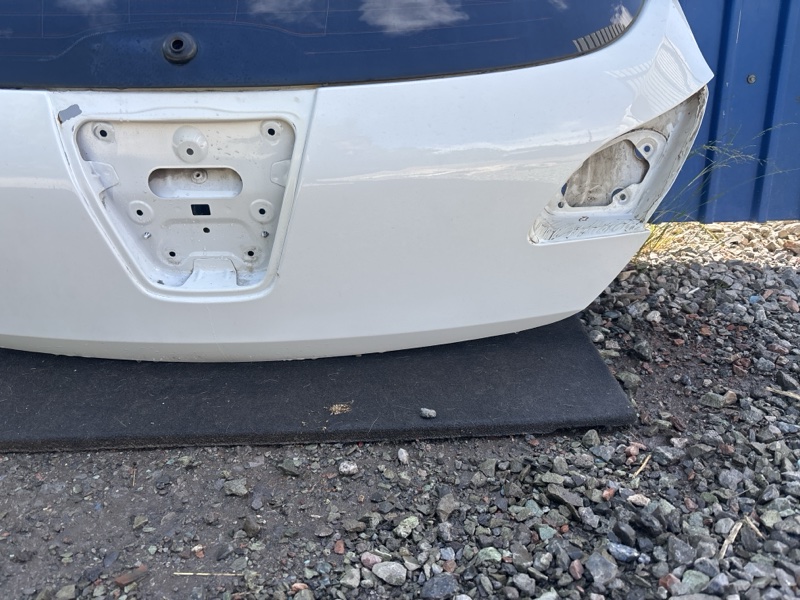 Крышка багажника Opel Astra 2011 J