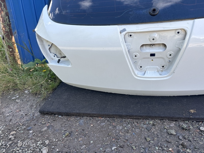 Крышка багажника Opel Astra 2011 J