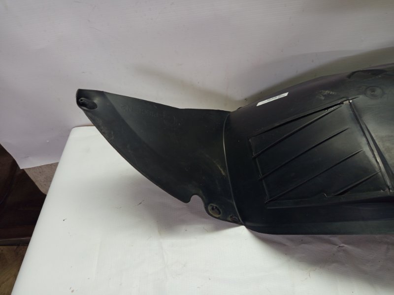 Подкрылок Peugeot 206 2008