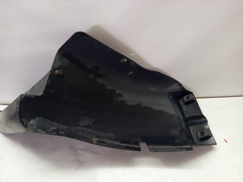 Подкрылок Peugeot 206 2008