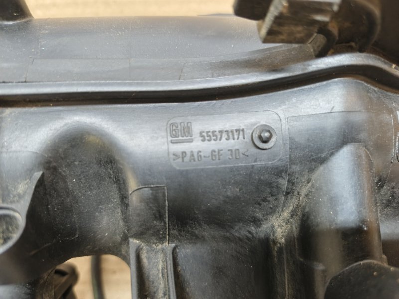Впускной коллектор Opel Astra 2011 J