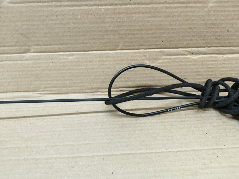 Антенна Lada Largus 2017
