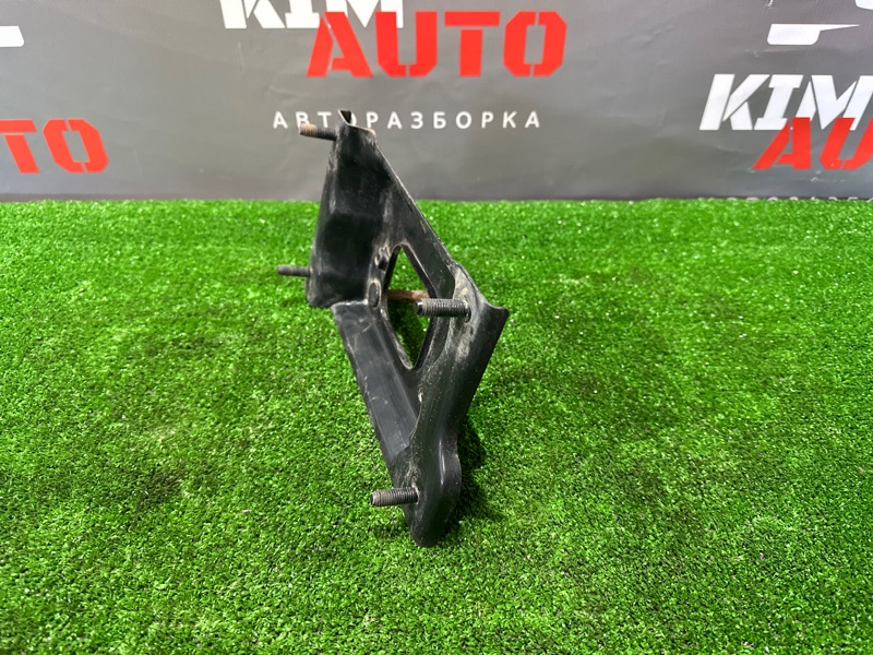 Кронштейн усилителя бампера Kia Ceed SW 2011 ED