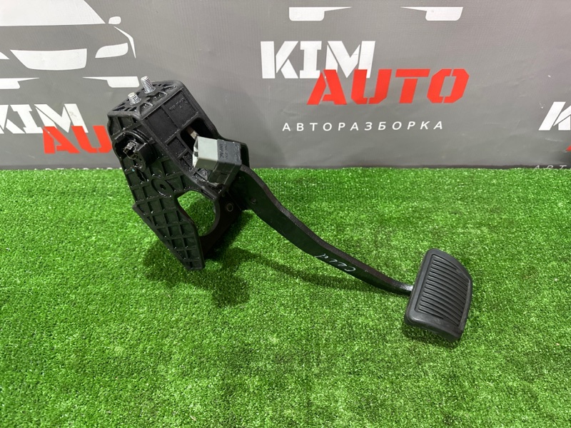 Педаль тормоза АКПП Kia Ceed SW 2010 ED