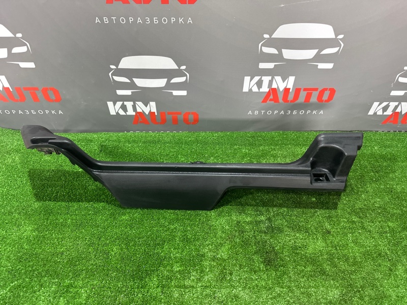 Направляющая полка (шторки) багажника правая Kia Ceed SW 2010 ED