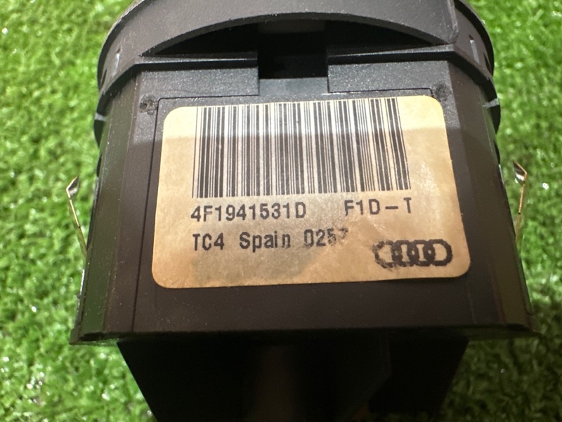 Выключатель света Audi A6 quattro 2007 C6