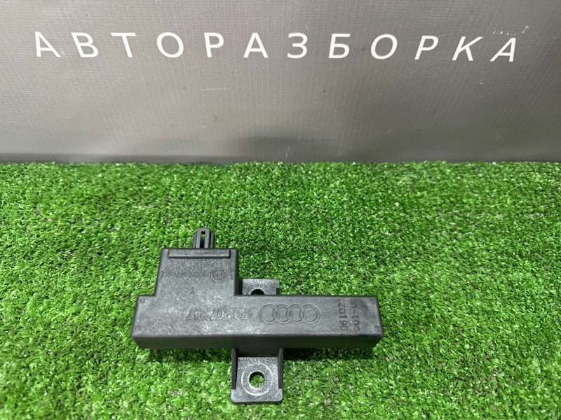Антенна(приемник сигнала) бесключевого доступа Audi A6 quattro 2007 C6