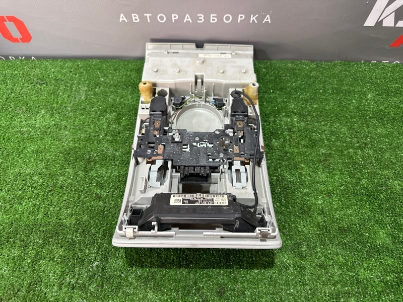 Плафон салонный с футляром для очков Audi A6 quattro 2007 C6