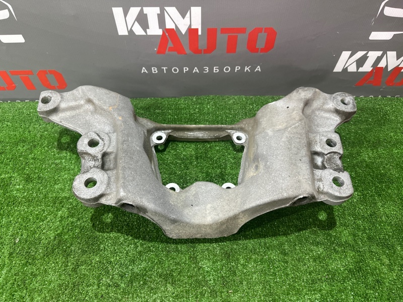 Кронштейн подушки АКПП(траверса) Audi A6 quattro 2007 C6