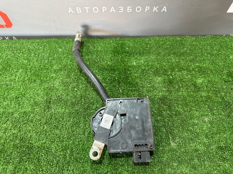 Блок АКБ Audi A6 quattro 2007 C6