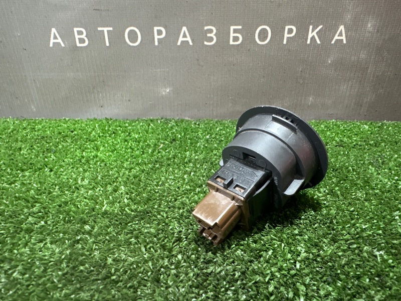 Выключатель подушки безопасности Lada X-Ray Cross 2022