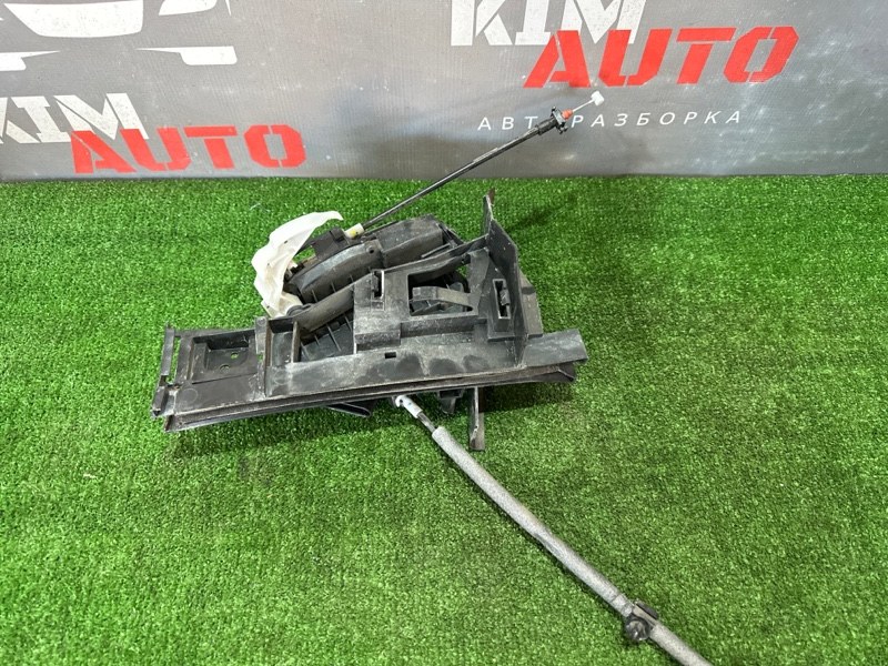 Замок двери Ford Focus 3 2013