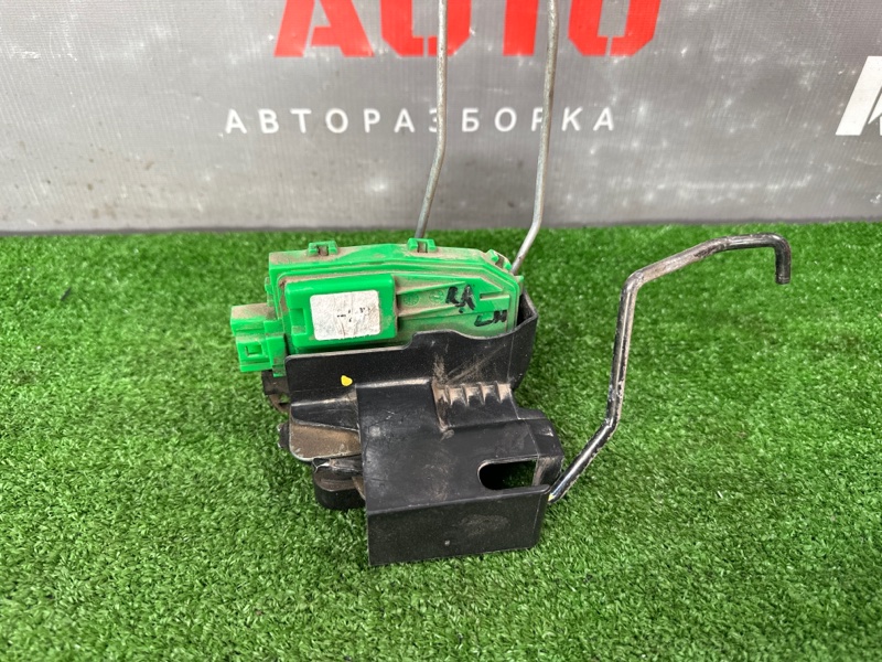 Замок двери Kia Rio 3 HB 2013
