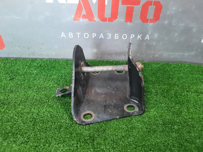 Кронштейн задней балки Volkswagen Polo 5 2013