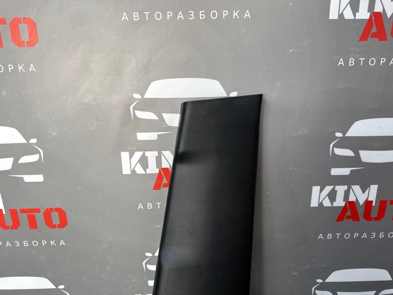 Накладка центральной стойки нижняя Kia Rio 3 HB 2013