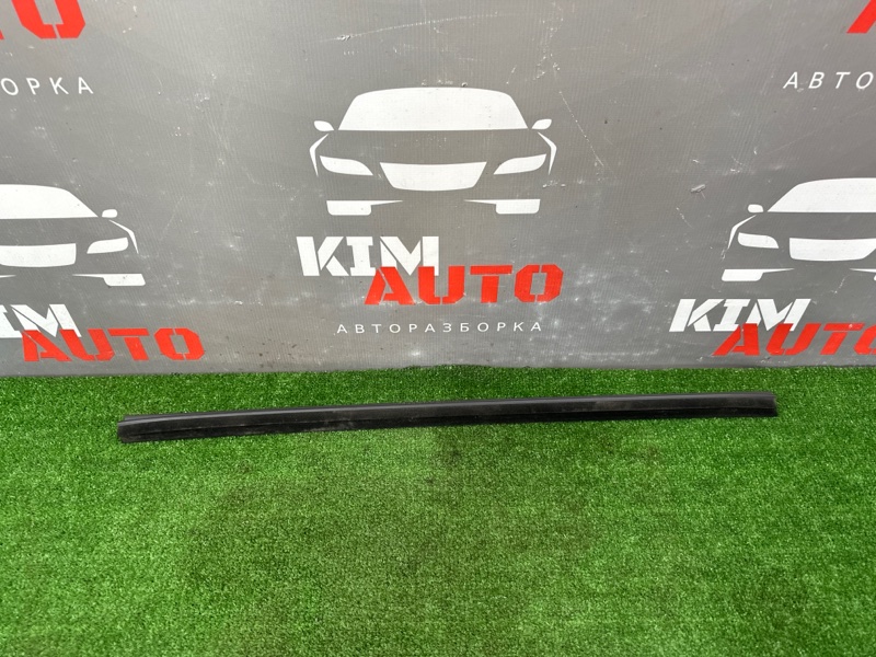 Уплотнитель зад.прав. внутренний(бархотка) Kia Rio 3 HB 2013