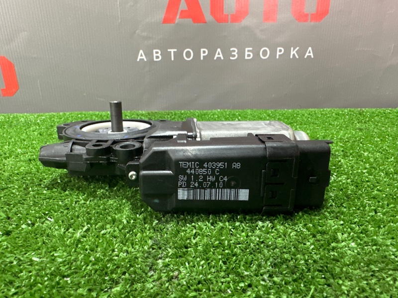 Моторчик стеклоподъёмника Kia Ceed SW 2010 ED