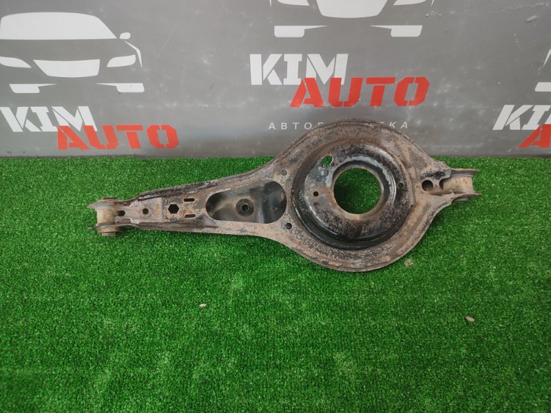 Рычаг нижний поперечный Ford Focus 3 2013