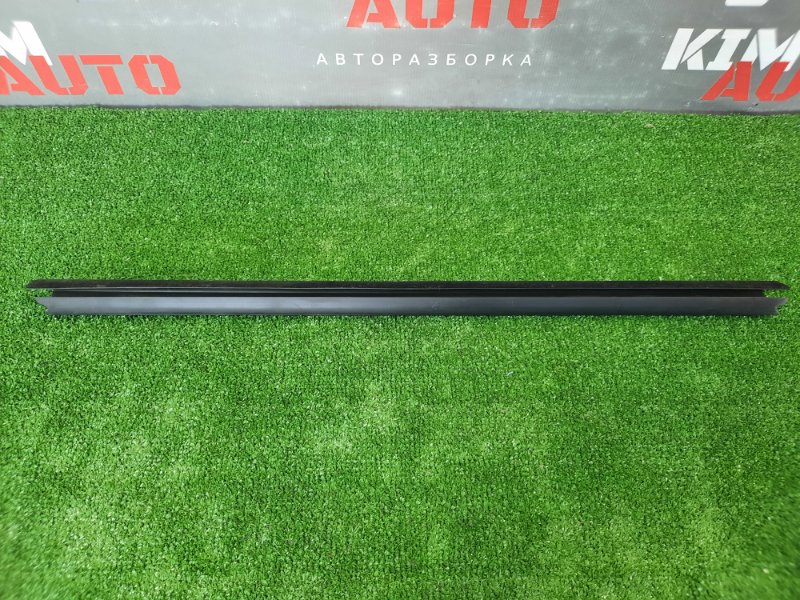 Уплотнитель зад.прав. внутренний(бархотка) Lada X-Ray Cross 2022