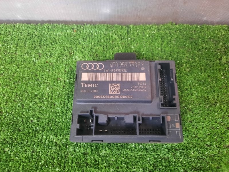 Блок управления дверью Audi A6 quattro 2007 C6