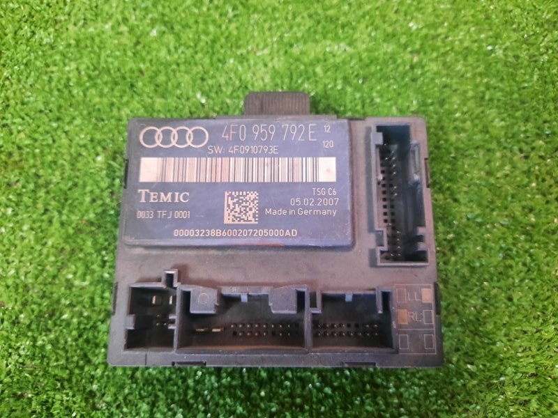 Блок управления дверью Audi A6 quattro 2007 C6