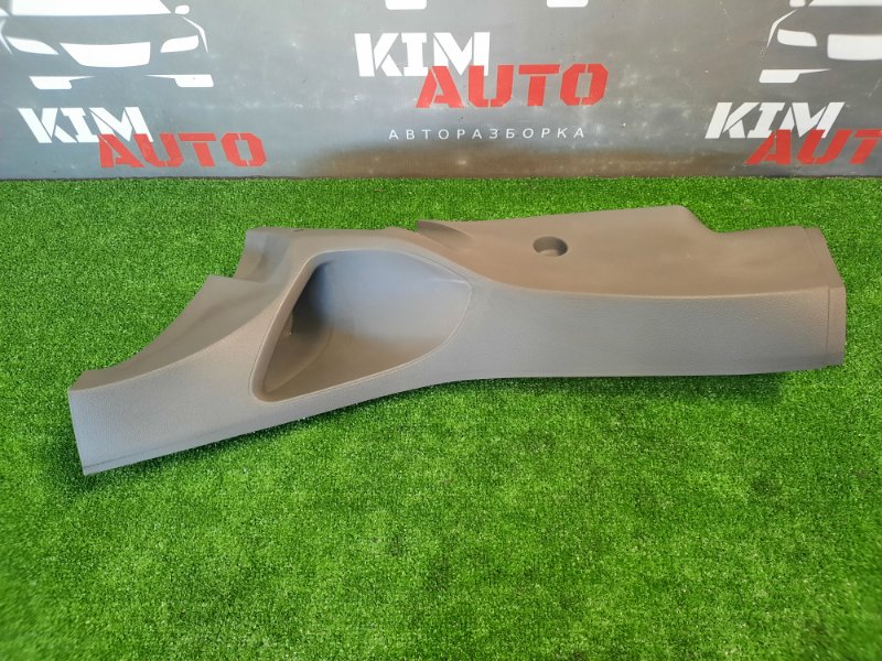 Накладка стойки нижняя Ford Focus 2 2009 HB