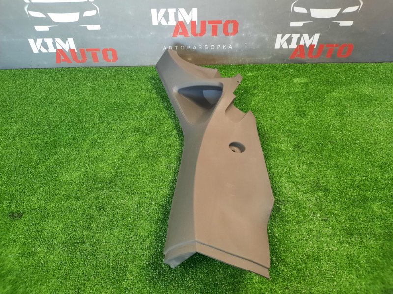 Накладка стойки нижняя Ford Focus 2 2009 HB