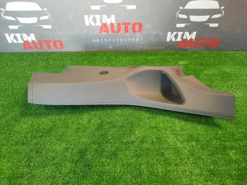 Накладка стойки нижняя Ford Focus 2 2009 HB