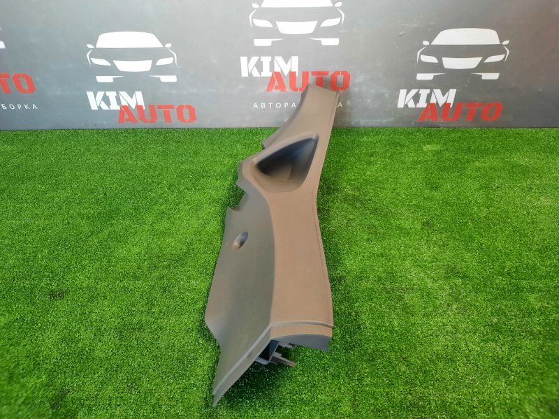 Накладка стойки нижняя Ford Focus 2 2009 HB