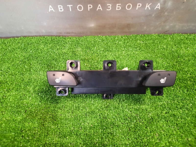 Блок подогрева передних сидении Hyundai ix35 2011