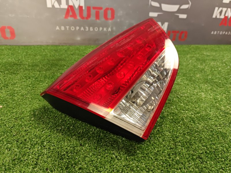 Фонарь задний левый в крышку багажника Hyundai ix35 2011