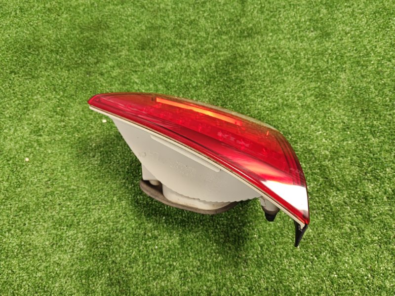 Фонарь задний левый в крышку багажника Hyundai ix35 2011