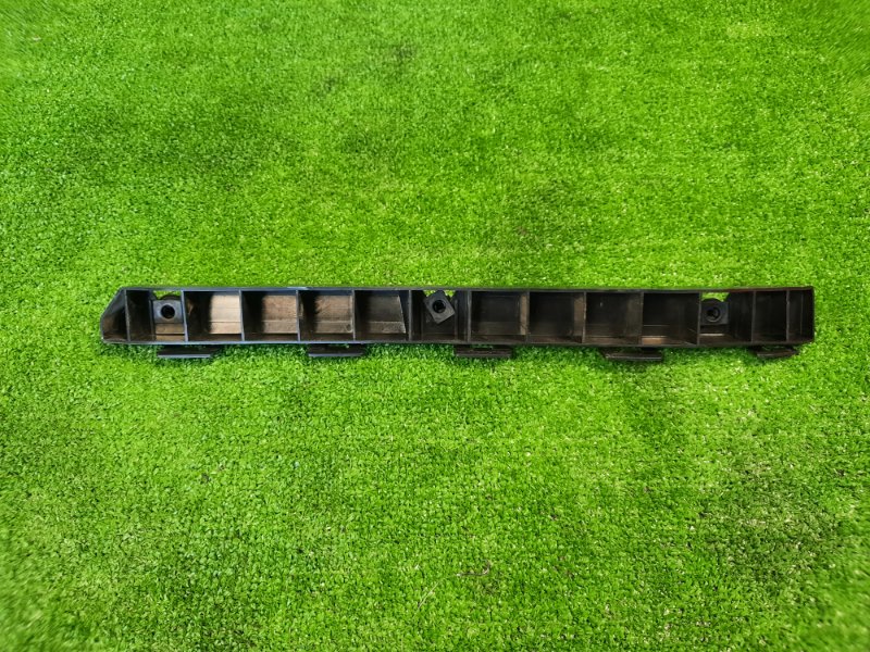 Кронштейн бампера Hyundai ix35 2011