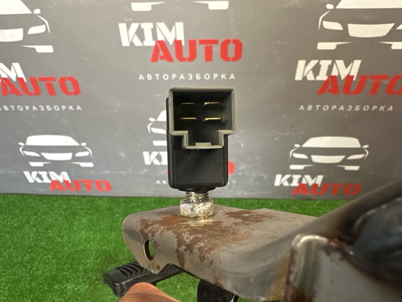 Педаль тормоза АКПП Hyundai ix35 2011