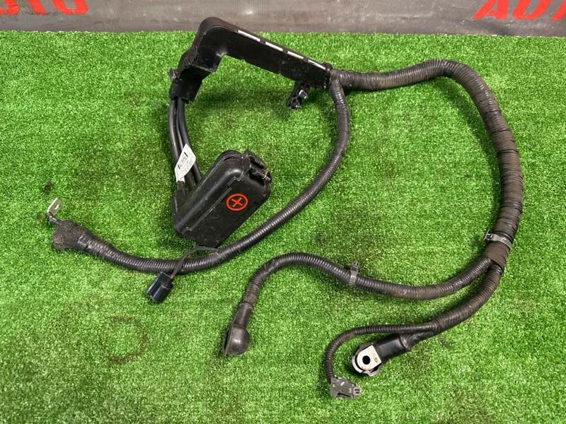 Проводка аккумулятора + Hyundai ix35 2011