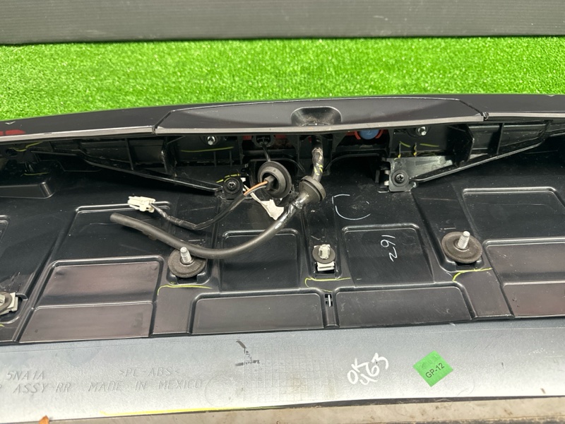Спойлер крышки багажника Infiniti QX50 J55 2019
