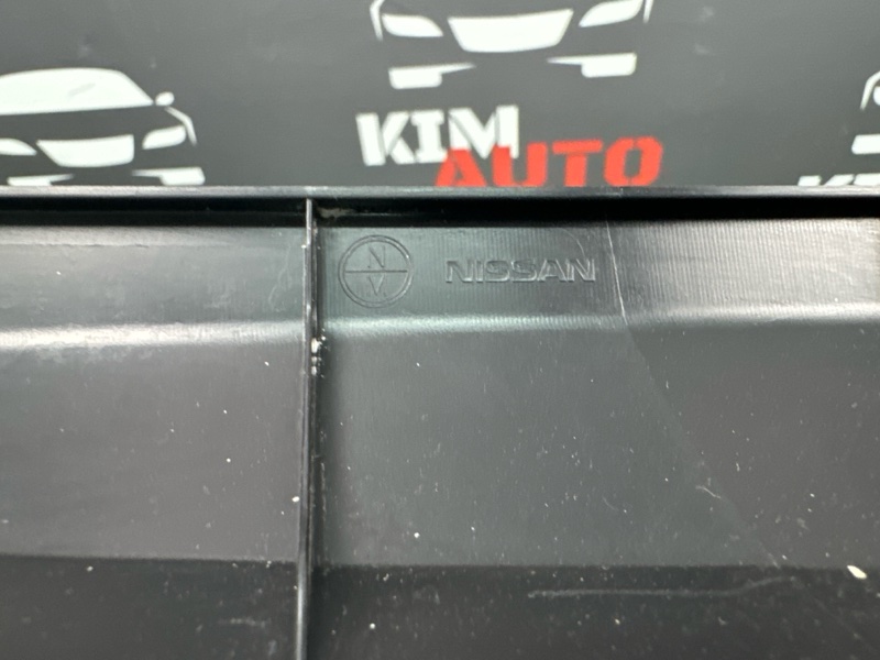 Молдинг лобового стекла Infiniti QX50 J55 2019
