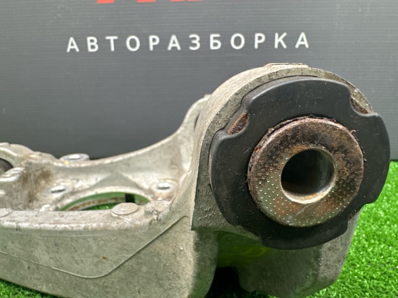 Кулак поворотный Infiniti QX50 J55 2019
