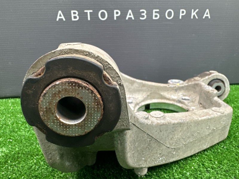 Кулак поворотный Infiniti QX50 J55 2019