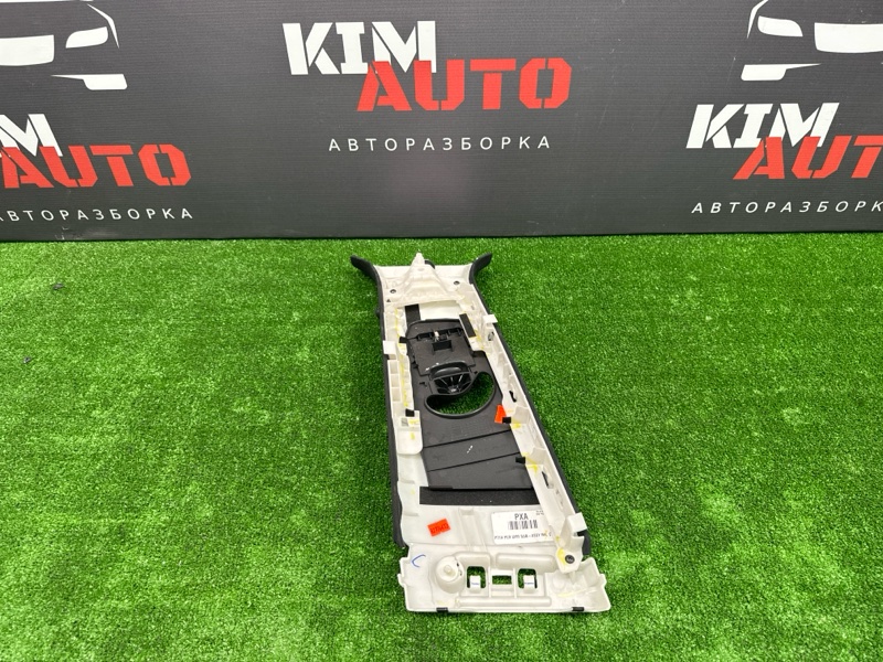 Накладка центральной стойки верхняя Infiniti QX50 J55 2019