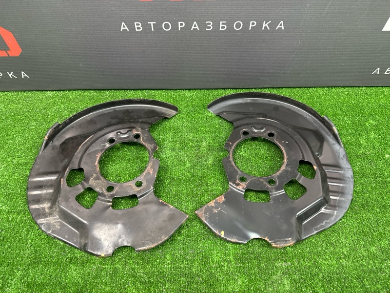 Пыльник тормозного диска Infiniti QX50 J55 2019