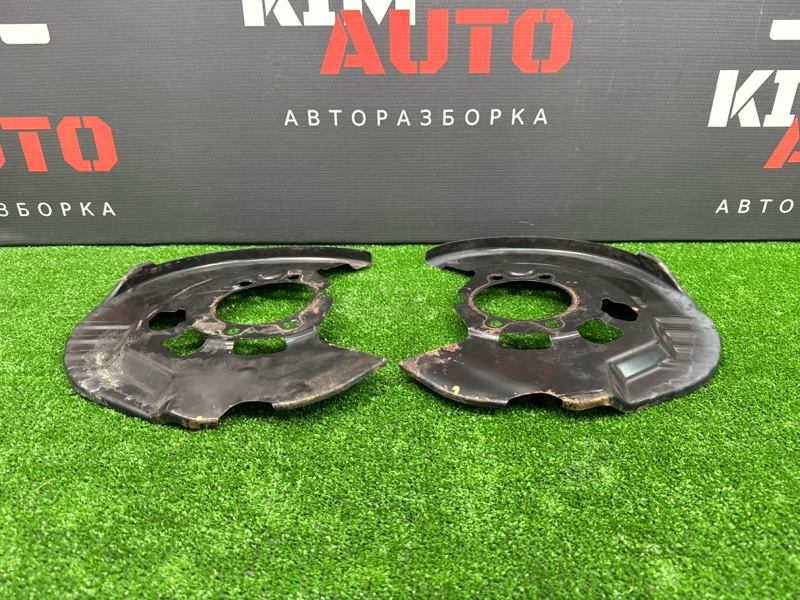 Пыльник тормозного диска Infiniti QX50 J55 2019