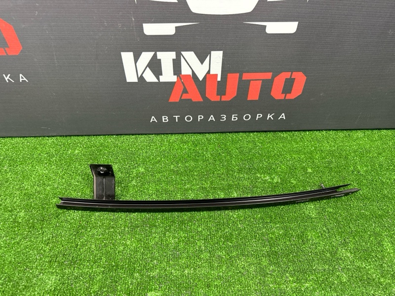 Направляющая стекла двери Infiniti QX50 J55 2019